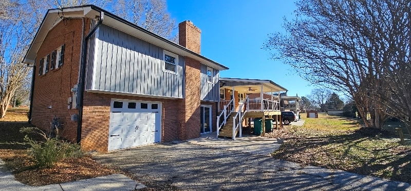 Building Photo - 1010 Lewisville Clemmons Rd