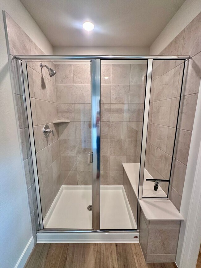 Building Photo - Modern 3-Bedroom, 2.5-Bathroom in Easton Park!