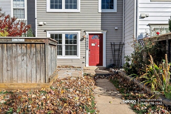 Building Photo - 19009 Crosstie Terrace
