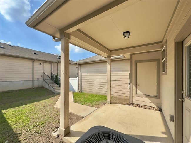 Building Photo - 713 Katmai Cir