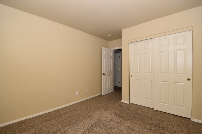 Building Photo - Beautiful Southwest 2-Story Home with Spacious Layout & Covered Patio