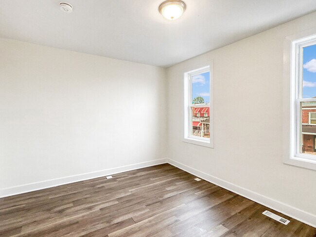 Building Photo - 2217 Riggs Ave