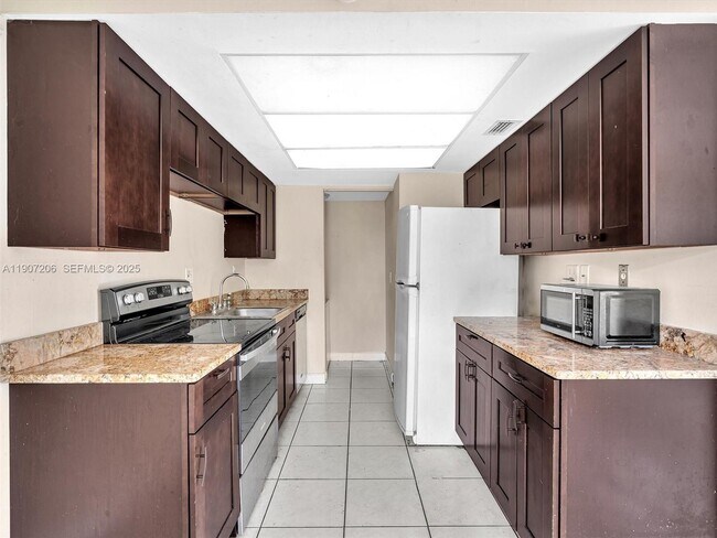 Building Photo - 5710 NW 21st St