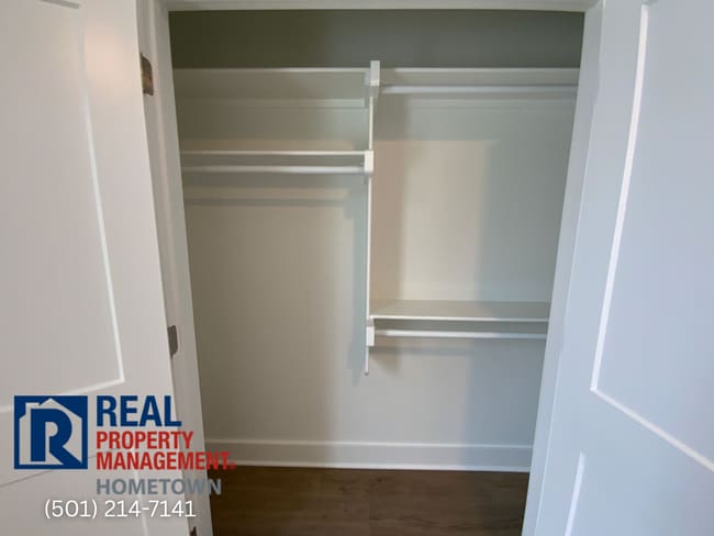 Building Photo - 2265 Rosemary Dr