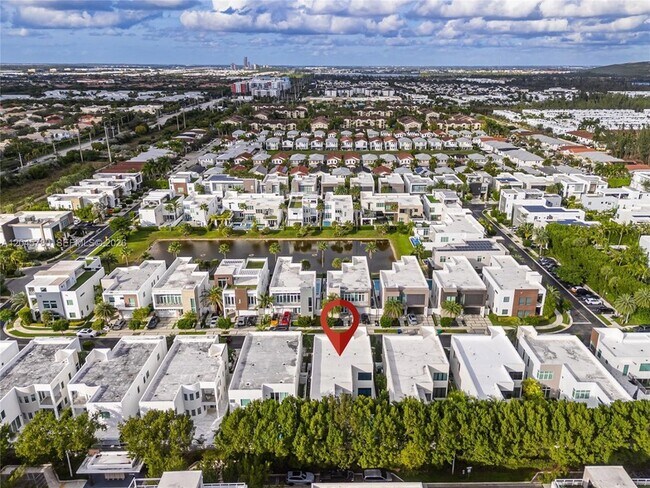Building Photo - 10540 NW 67th Terrace
