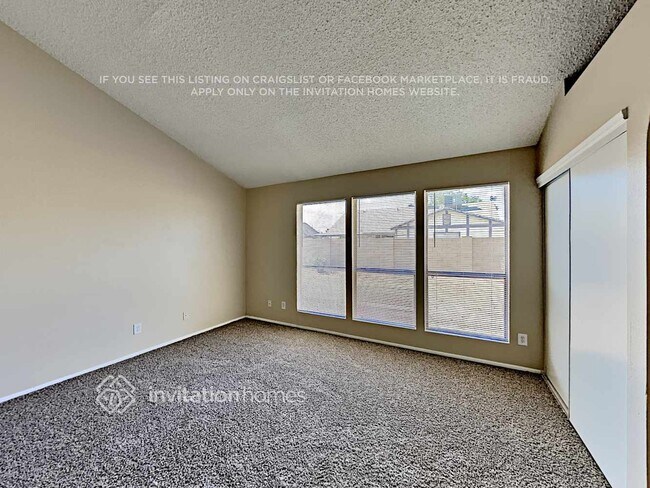 Building Photo - 8414 W Windrose Dr