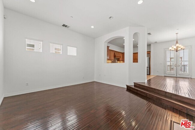 Building Photo - 5738 S Celedon Creek