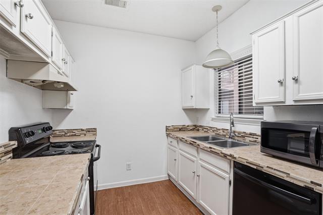 Building Photo - 5550 Spring Valley Rd