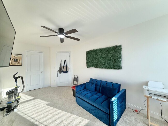 Building Photo - Newly Built 3BD, 2.5BA End Unit Zebulon Townhome in an HOA Community with Premier Amenities