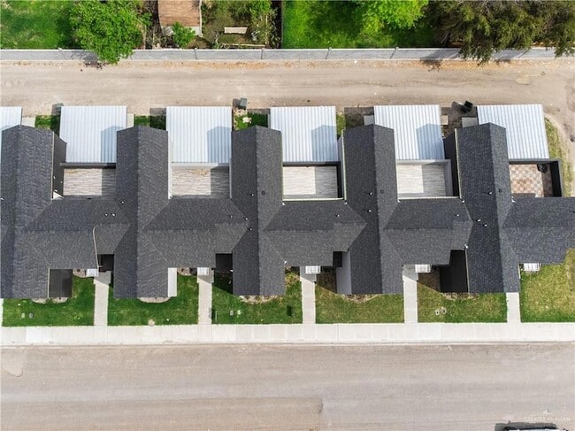 Building Photo - 5401 N Crown Point