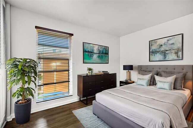 Building Photo - 9459 SW 76th St