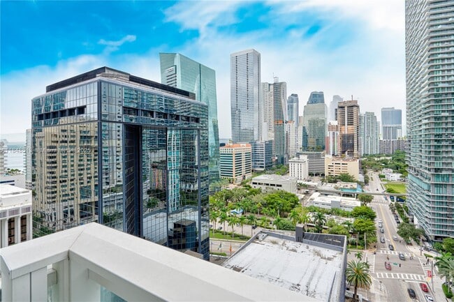 Building Photo - 1080 Brickell Ave