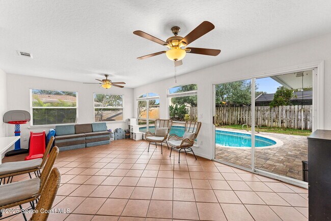 Building Photo - 509 W Amherst Cir