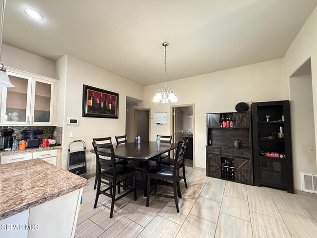 Building Photo - 3856 Loma Cortez Dr
