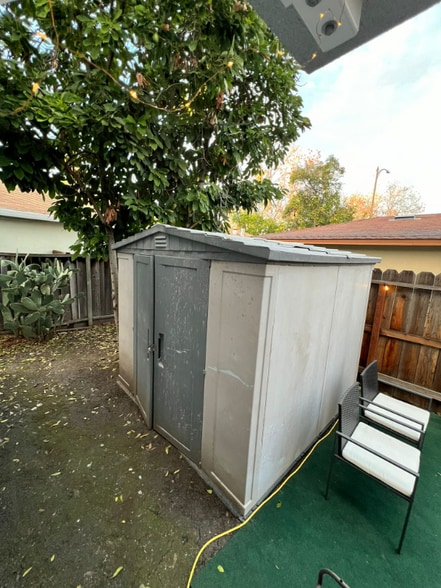 Building Photo - 815 W Taylor St