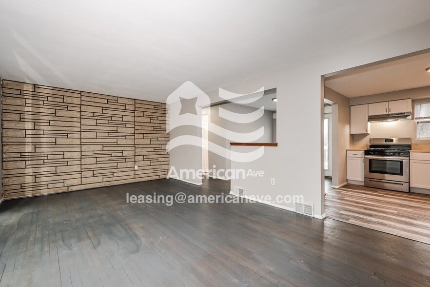 Building Photo - 125 Scott Rd