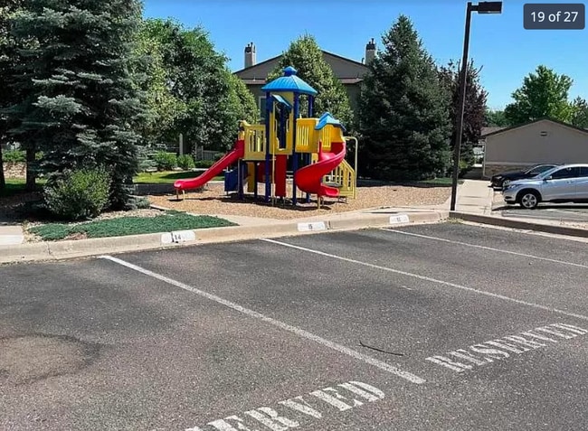 Building Photo - 1425 S Galena Way