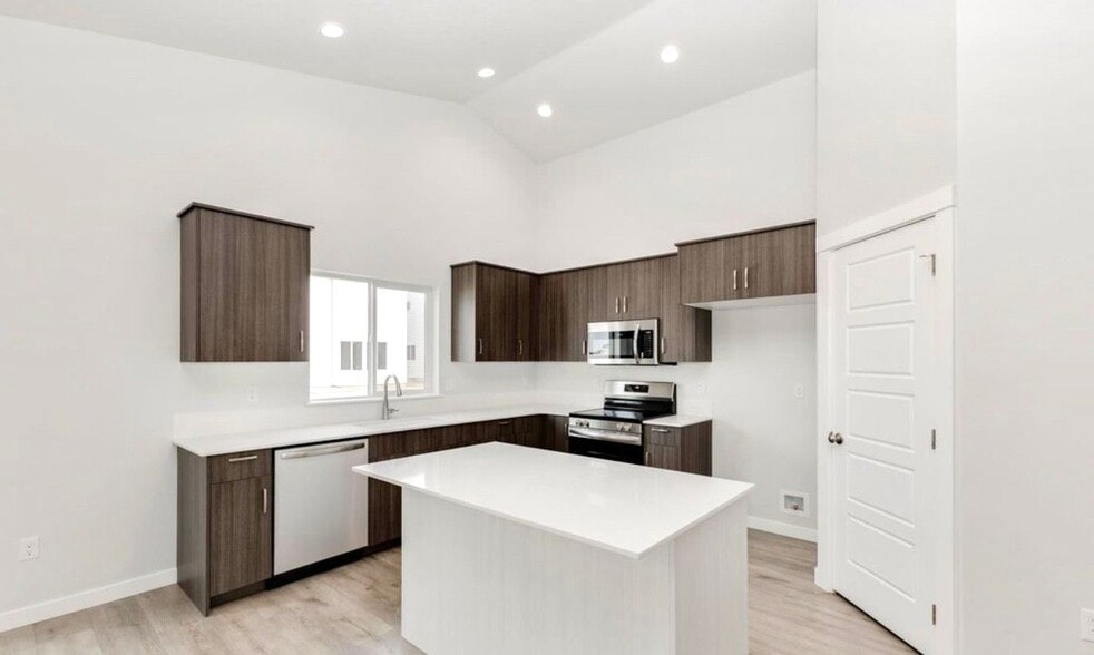 Building Photo - 6290 W Karpathos St