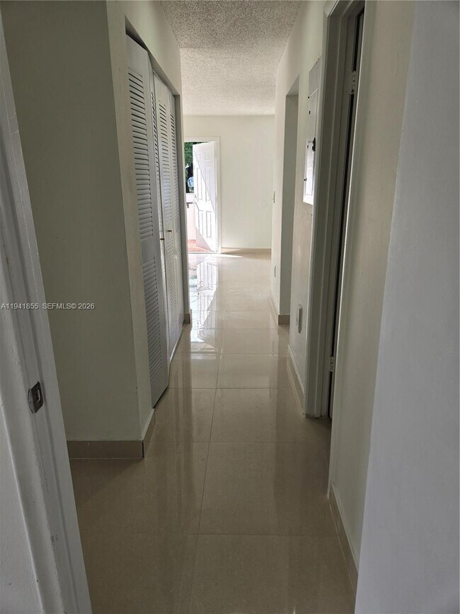 Building Photo - 14827 SW 80th St