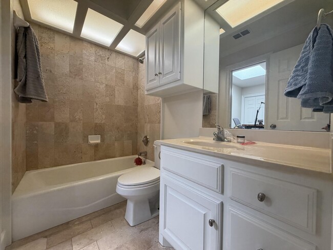 Building Photo - 4103 101st St