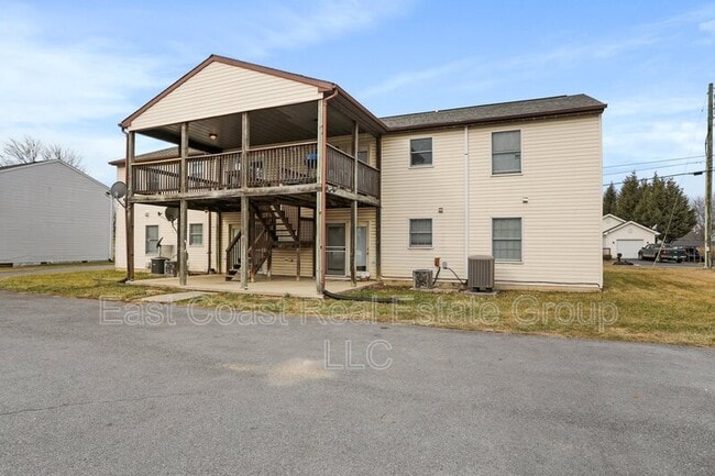 Building Photo - 429 N Western Ave