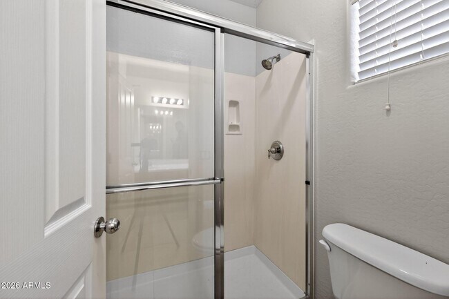 Building Photo - 939 E Sourwood Dr