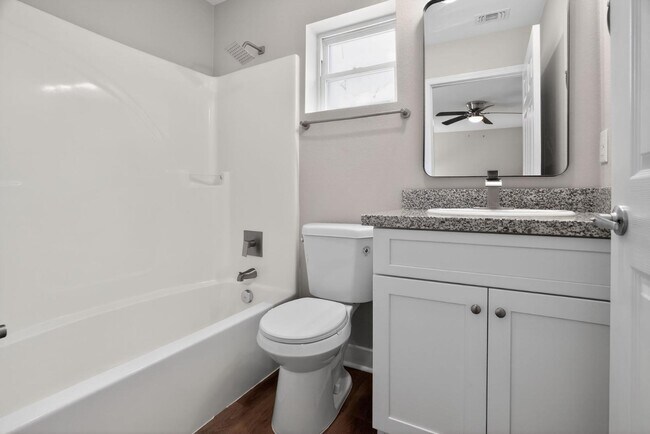 Building Photo - 7057 Smith St