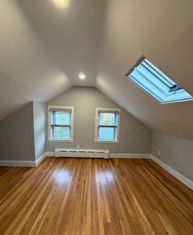 Building Photo - 148 Russells Mills Rd