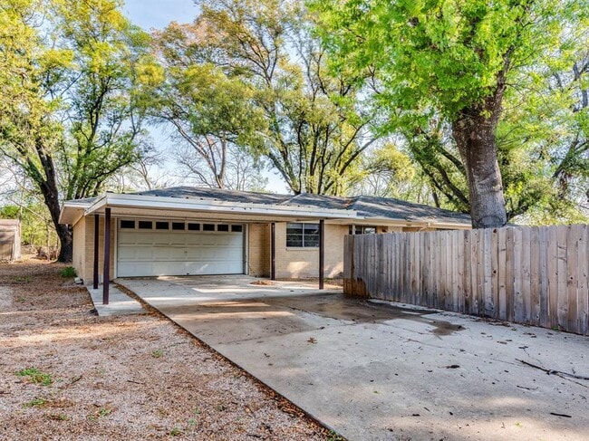 Building Photo - 10606 Macmora Rd