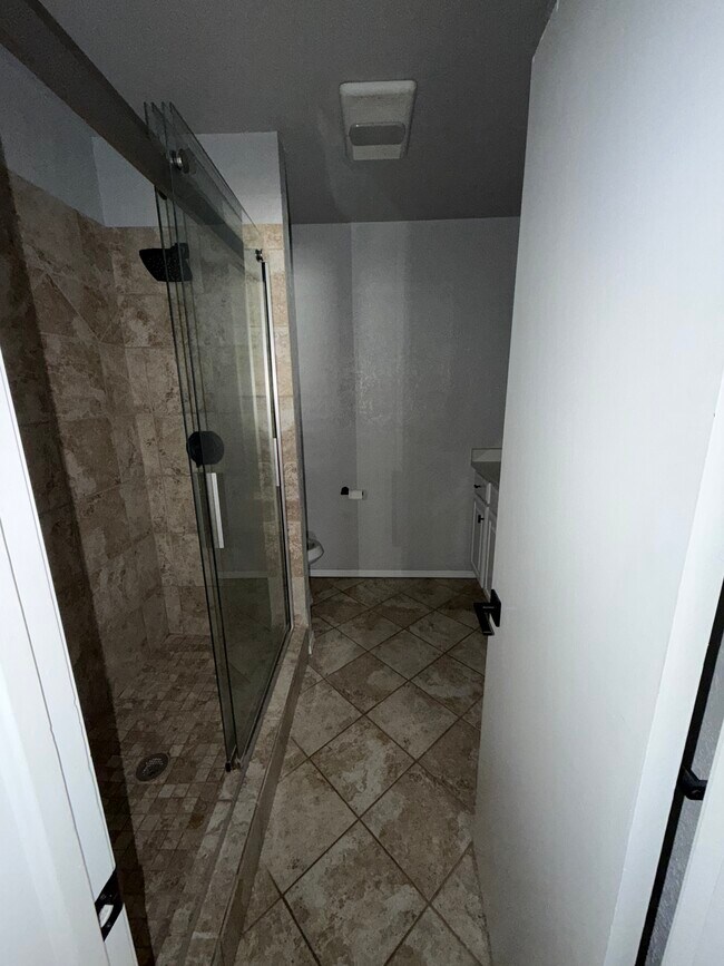 Building Photo - 7521 NW 28th St