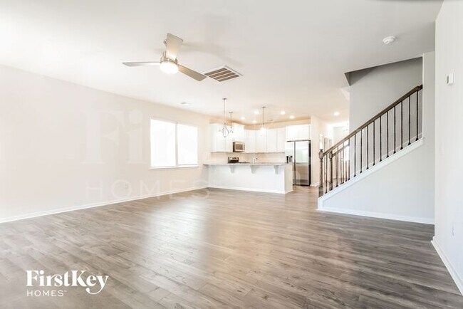Building Photo - 406 Stonefence Dr