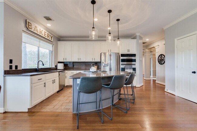 Building Photo - Stunning Home in Falcon Point!