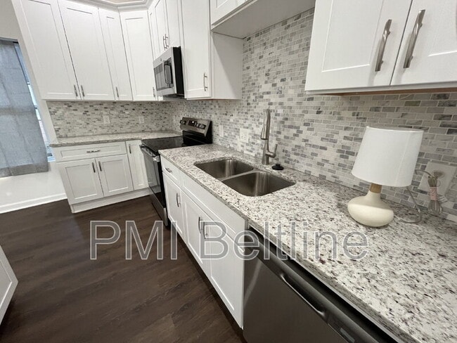 Building Photo - 1321 Bridges Ave SW