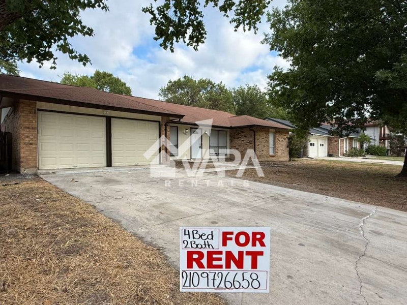 Building Photo - 13207 La Ventana St