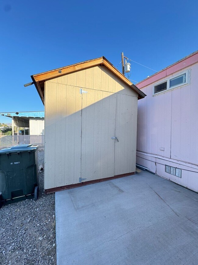 Building Photo - Charming  2 bedroom mobile