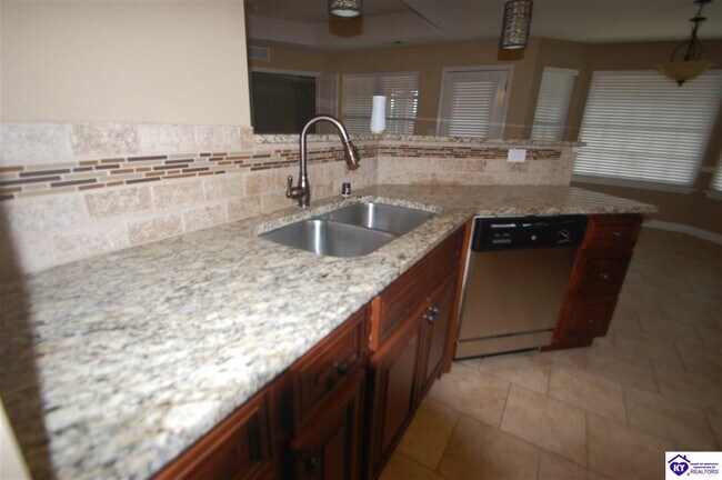 Building Photo - 101 Vineland Pkwy Dr