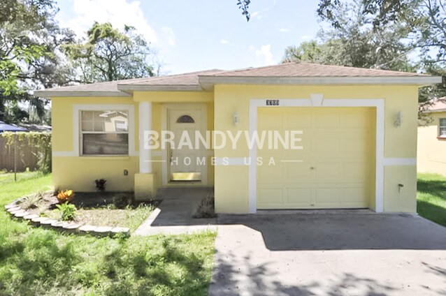 Primary Photo - 3709 E Grove St