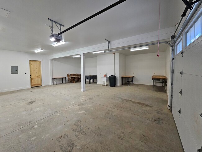 Building Photo - 281 Judson Ridge Rd