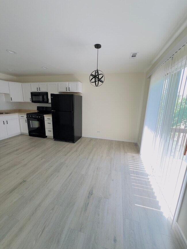 Kitchen - 607 Buckskin Ln