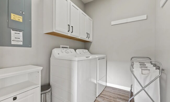 Building Photo - 163 Steeples Blvd