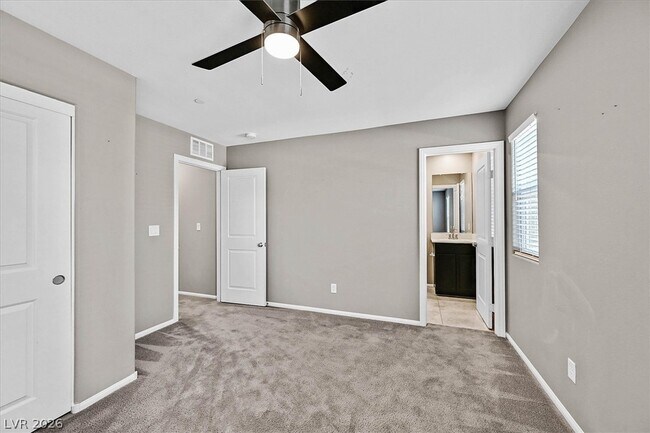 Building Photo - 2823 Turnstone Ridge St