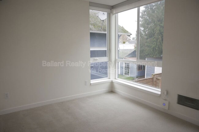 Building Photo - 2444 NW 64th St