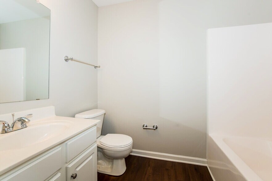 Building Photo - 9109 Munsing Dr