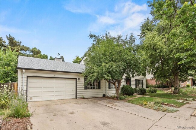 Building Photo - 2912 Drakestone Dr