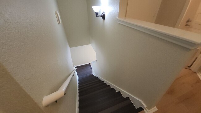 Building Photo - Heritage Park Community-3Bedroom, 2.5 Bathroom-