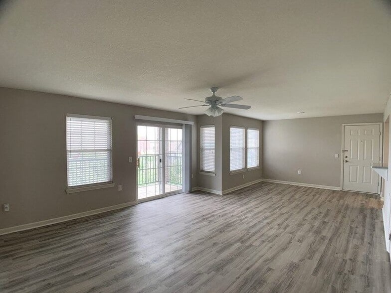 Primary Photo - Saddlewood Apartments