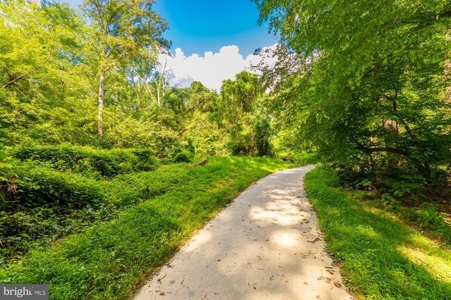 Building Photo - 3300 Prince William Dr