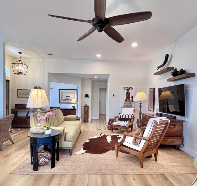 Building Photo - 2622 Country Golf Dr
