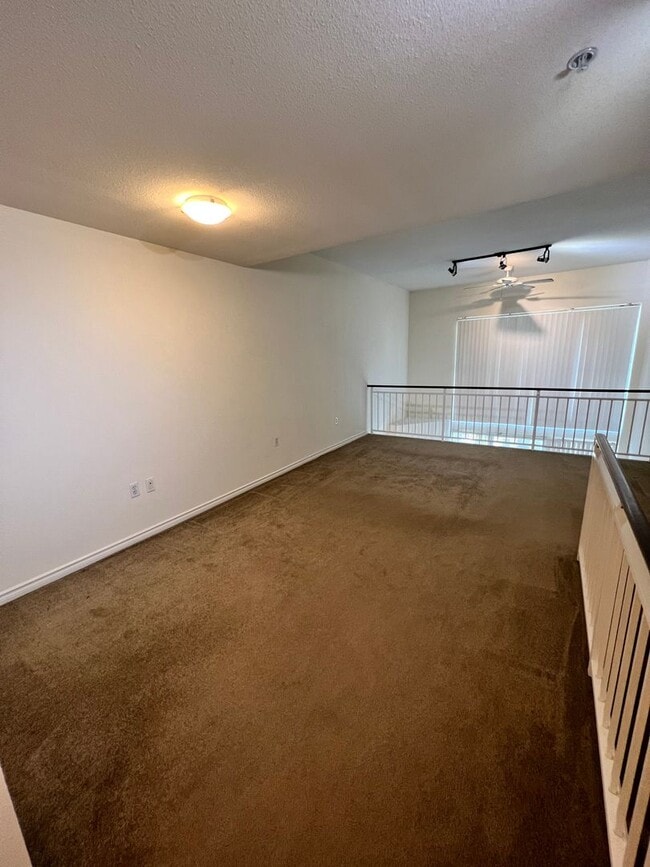 Building Photo - Little Italy 1 Bed/ 1.5 Bath, Loft at Treo!