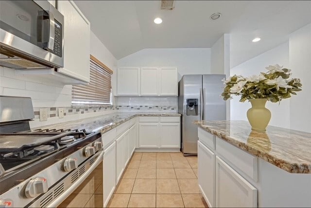 Building Photo - 21415 Somerset Park Ln